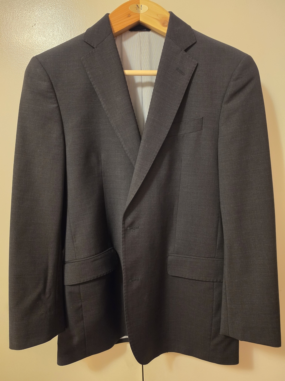 *Relisted: Brooks Brothers Charcoal Gray Two-Button 40R Blazer